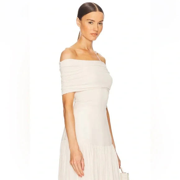 NWT HELSA Makenzie Off Shoulder Sweater in Vanilla, size S - Picture 2 of 8